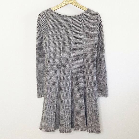 Dolan Left Coast Sweater Dress Gray Knit Long Sleeve Fit and Flare Cozy Medium - Picture 8 of 12